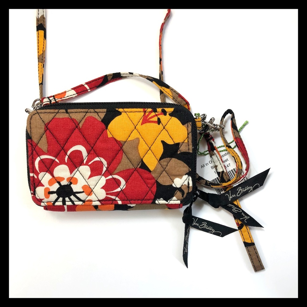 SOLD! NWT Vera Bradley All in One Crossbody Bag - Picture 3 of 8